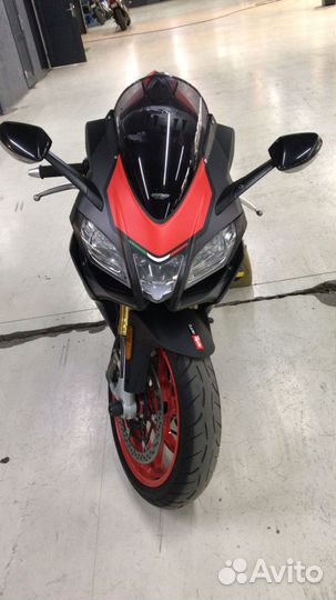 Aprilia rsv4