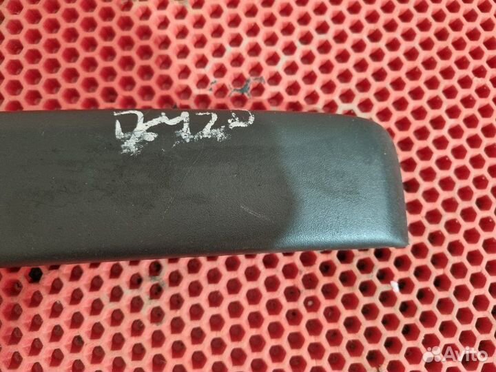 Молдинг бампера передний левый Ford Focus 2