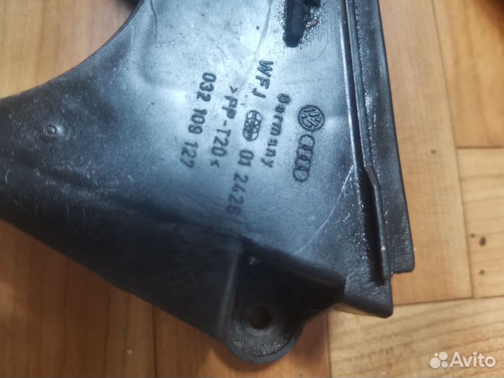 Нижний кожух грм Гольф 3 032109127