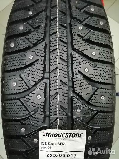 Bridgestone Ice Cruiser 7000S 235/65 R17 108T