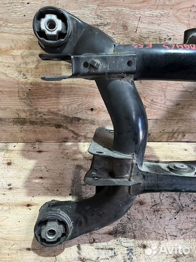 Подрамник задний 92т.км Япония bmw x5 e53