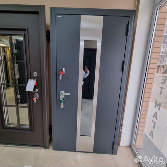Дверь входная уличная с терморазрывом
