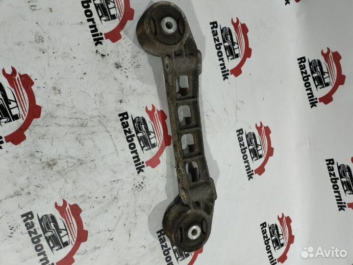 Кронштейн редуктора Mercedes Vito W639 2.1D 2007