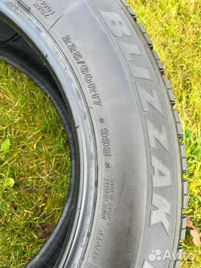 Bridgestone Blizzak DM-V3 2.25/60 R17