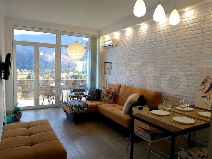 2-к. квартира, 50 м², 8/13 эт.