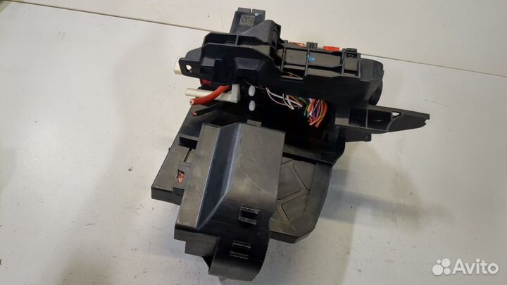 Блок управления бортовой сети Volkswagen Tiguan