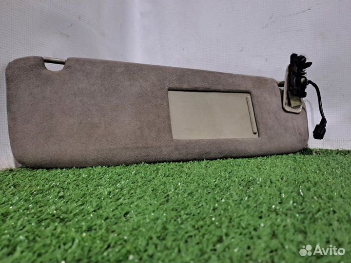 Козырек солнцезащитный правый Audi Q7 AL BAR012680