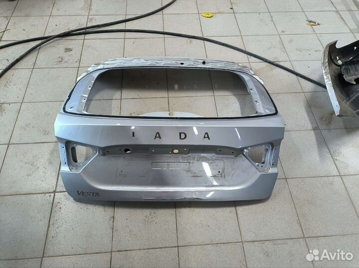 Крышка багажника Веста SW
