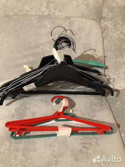 Плечики беслатно