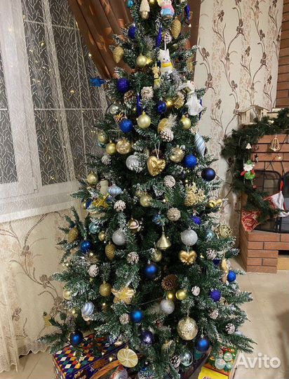 Елка искусственная 210 с заснеженными кончиками