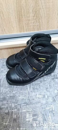 Ботинки лыжные детские 33 размер