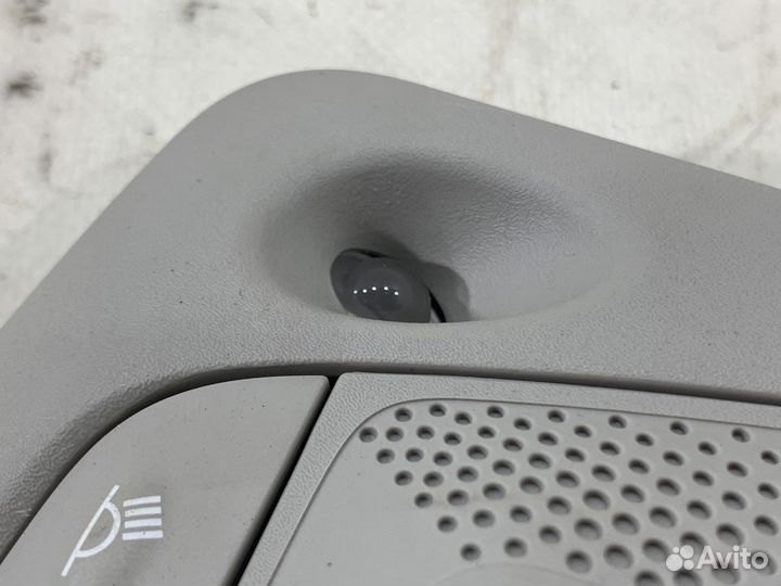 Плафон освещения салона Nissan Murano Z52