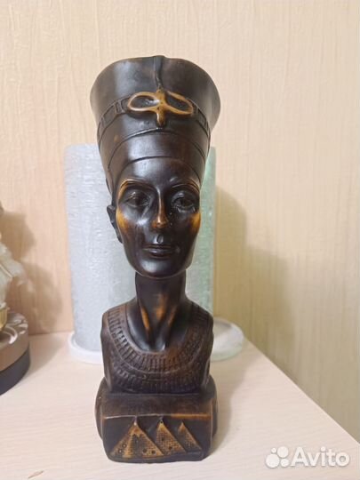 Деревянные статуэтка