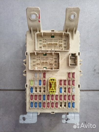 Блок предохранителей Kia Rio 3