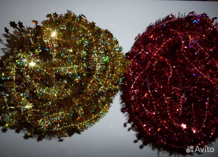 Елочная мишура и гирлянды