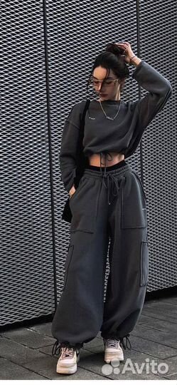 Женский спортивный костюм