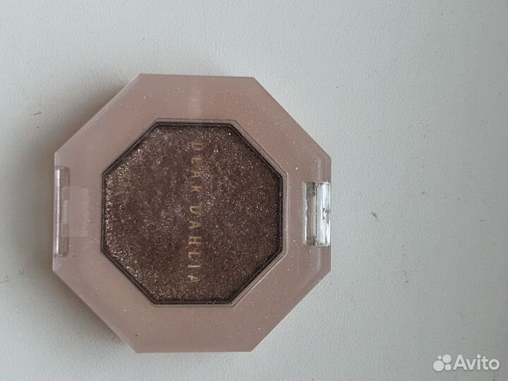 Dear dahlia тени