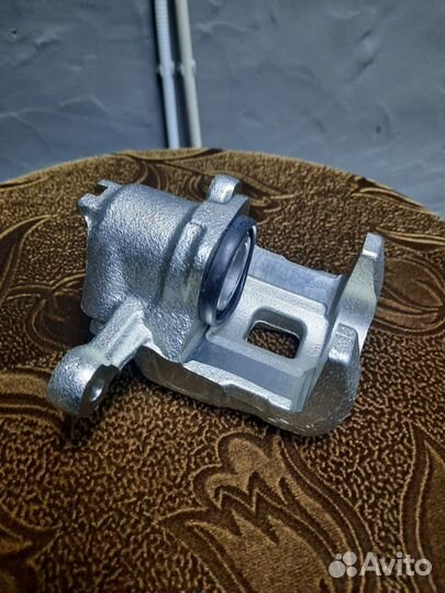 Продам задний правый суппорт на hyundai getz