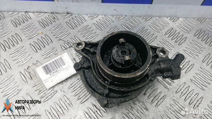 Насос вакуумный BMW 5 E60/E61 2004 11667791232