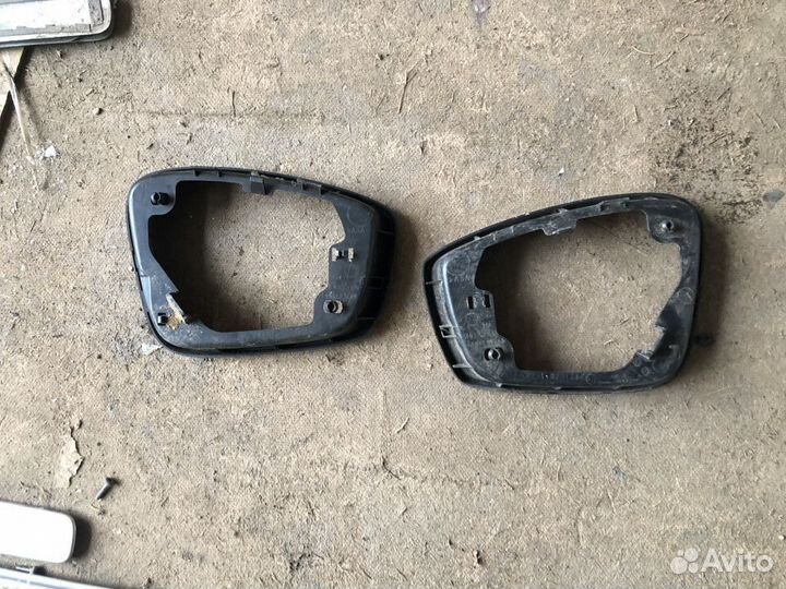 Volkswagen polo окантовка ободок левого зеркала