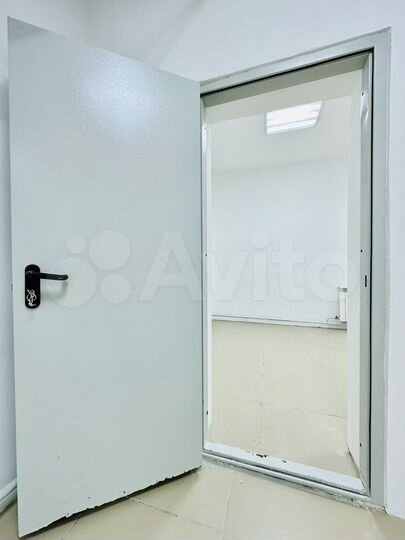 Офис с водой 27м² из двух помещений