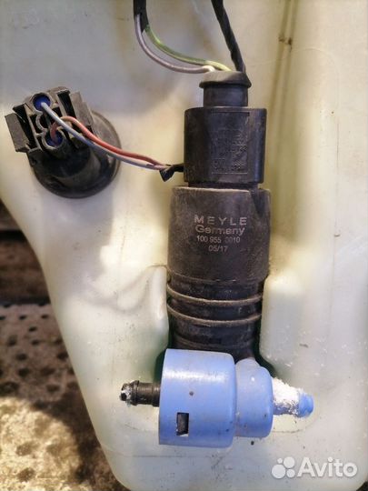 Бачок омывателя Audi Q7