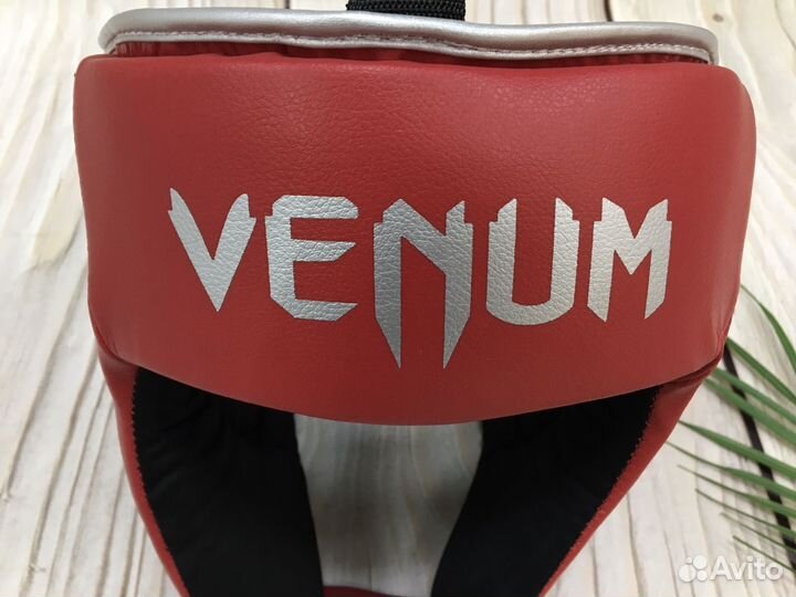 Боксерский шлем Venum