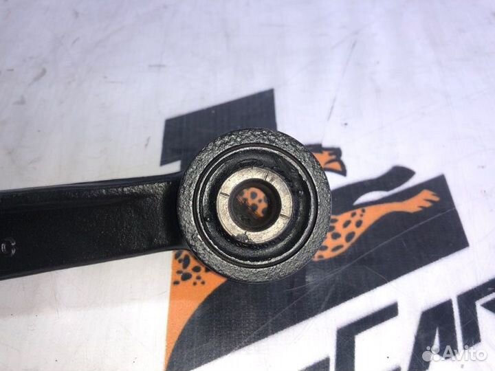 Рычаг задний левый Kia Carnival J3 2008