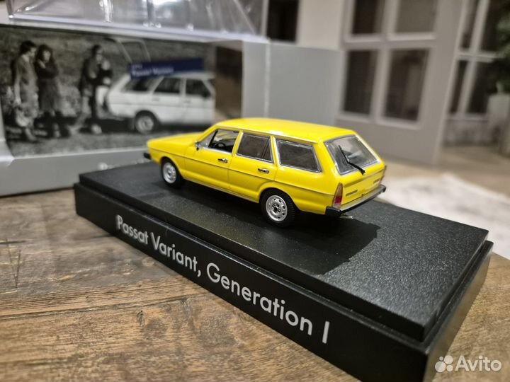 Volkswagen passat b1 1/43 Дилерский