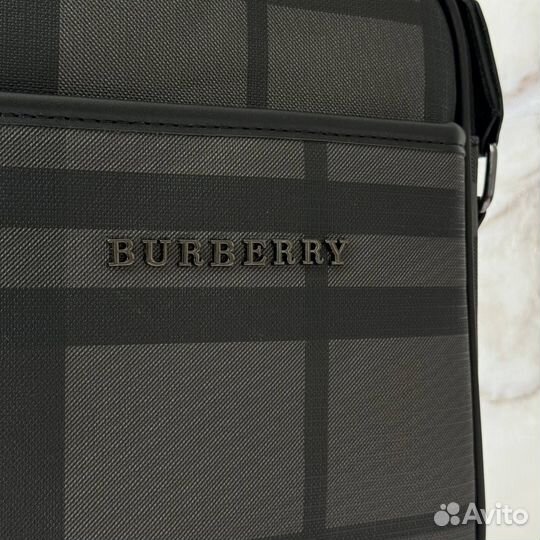 Сумка Burberry на плечо черного цвета