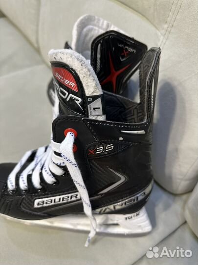 Хоккейные коньки bauer S21 Vapor X3,5 JR