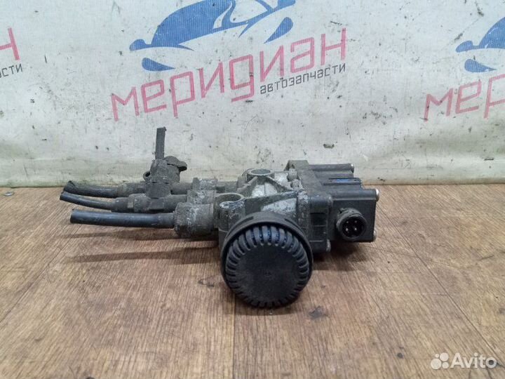 Кран уровня пола главный для Volvo Fh12 D12 2005