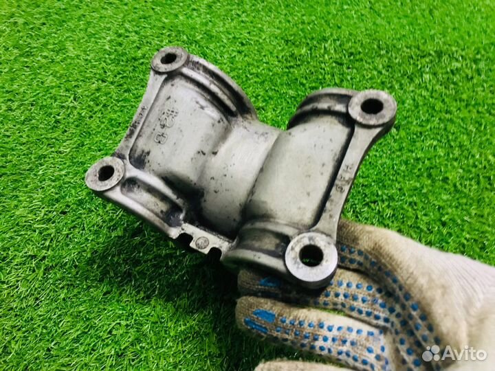 Опора двигателя левая Nissan Maxima A32