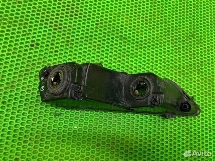 Фара противотуманная передняя правая Volkswagen