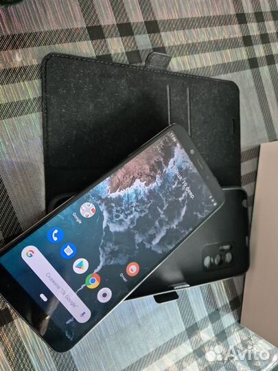 Xiaomi Mi A2, 4/32 ГБ