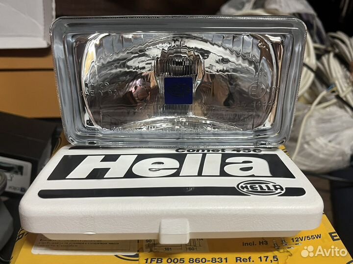 Фары дальнего света Hella Comet 450