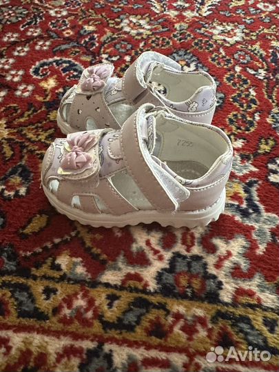 Сандалии для девочки 21 размер