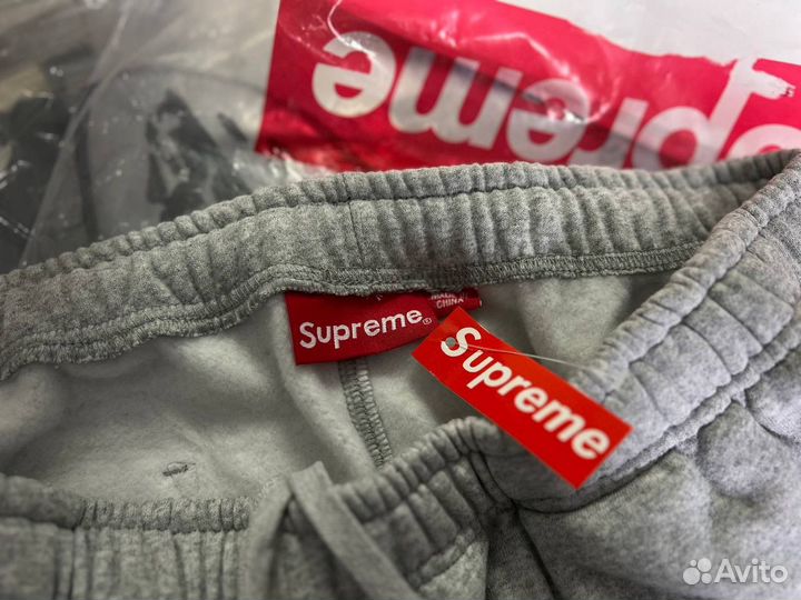 Штаны Supreme