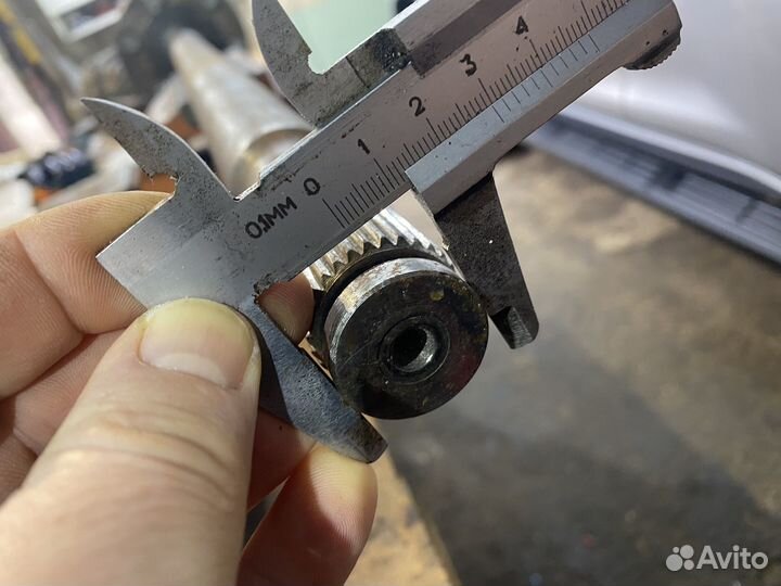 Полуось chevrolet tahoe 22874951