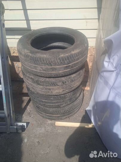 Michelin Energy E-V 215/65 R16