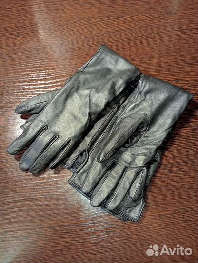 Длинные кожаные перчатки