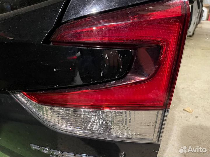 Фонарь в крышку правый Subaru Forester SK