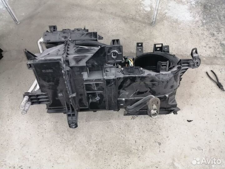 Отопитель печка Toyota Avensis T25 corolla 12