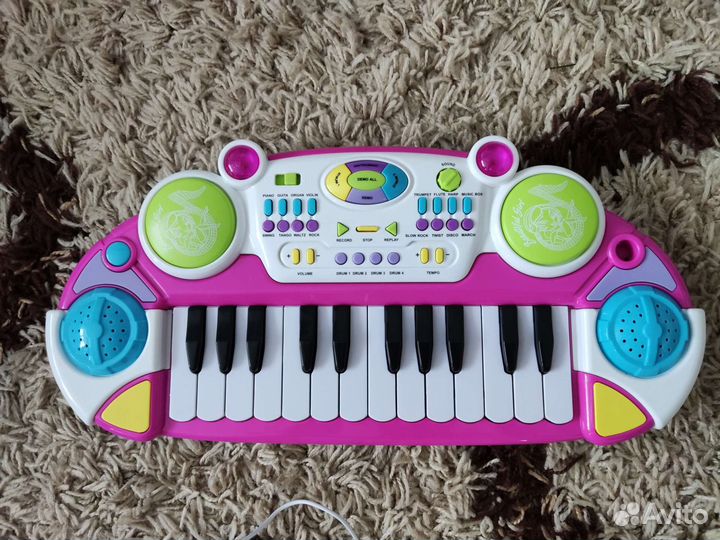 Детский синтезатор новый