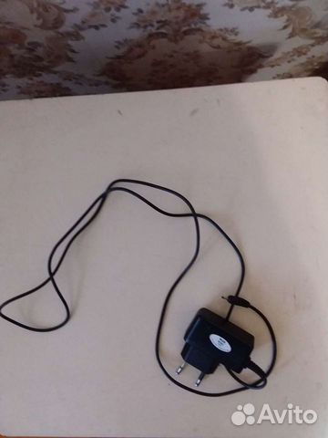 Сетевое зарядное устройство