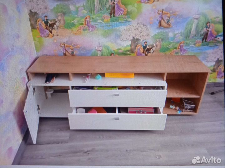 Тумба под телевизор