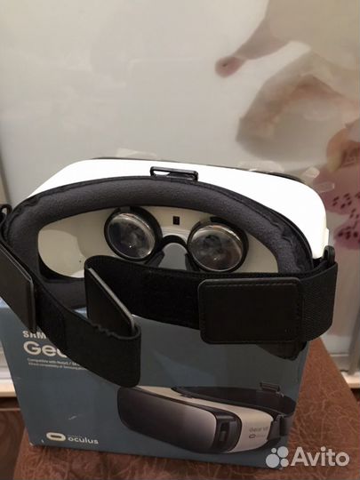 Очки виртуальной реальности samsung Gear VR SM-R32