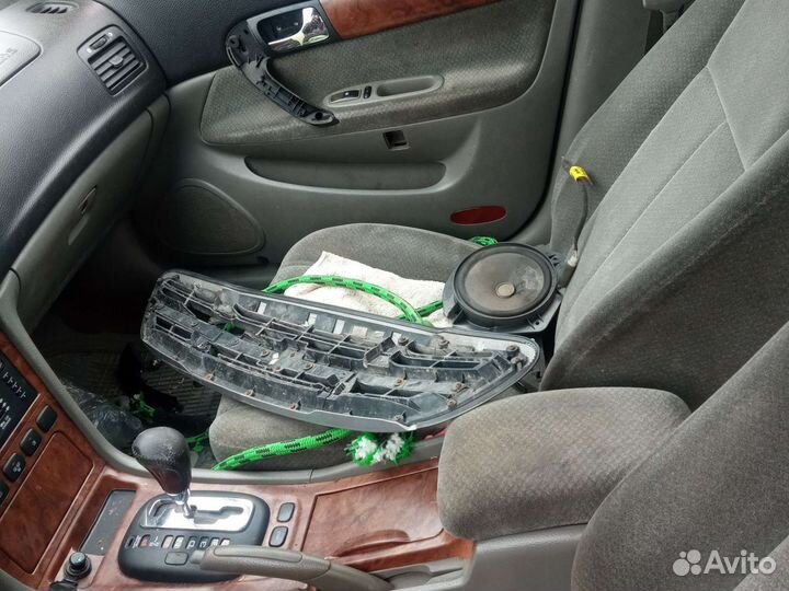 Салон на шевроле еванда