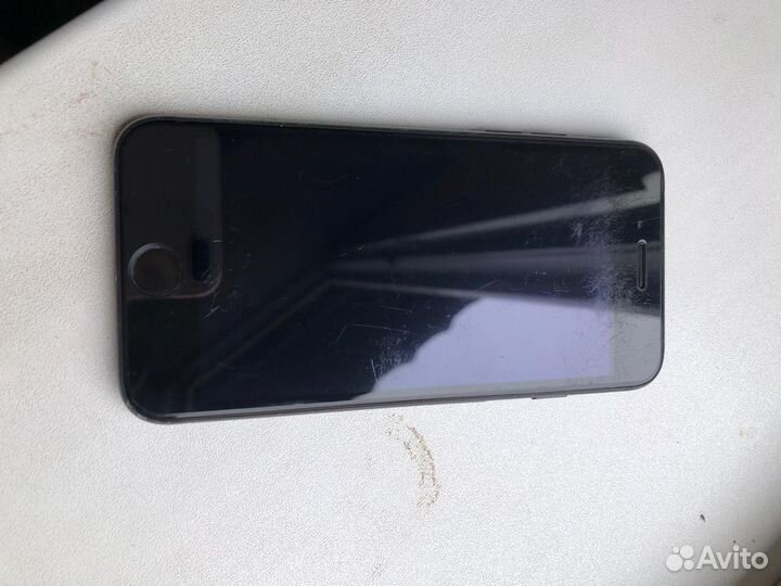 iPhone 7, 32 ГБ