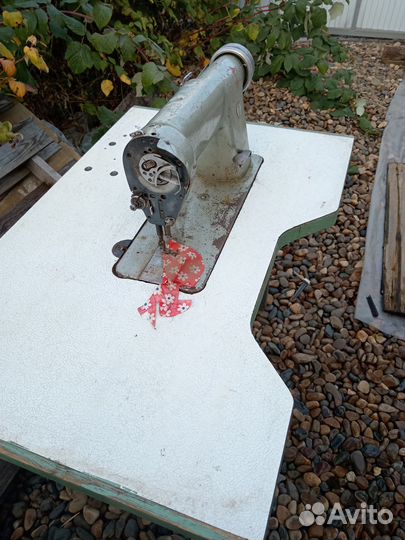 Швейная машина б/у 22 класс